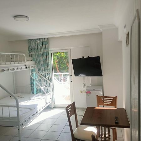 Sen Apart Turunç Bagian luar foto