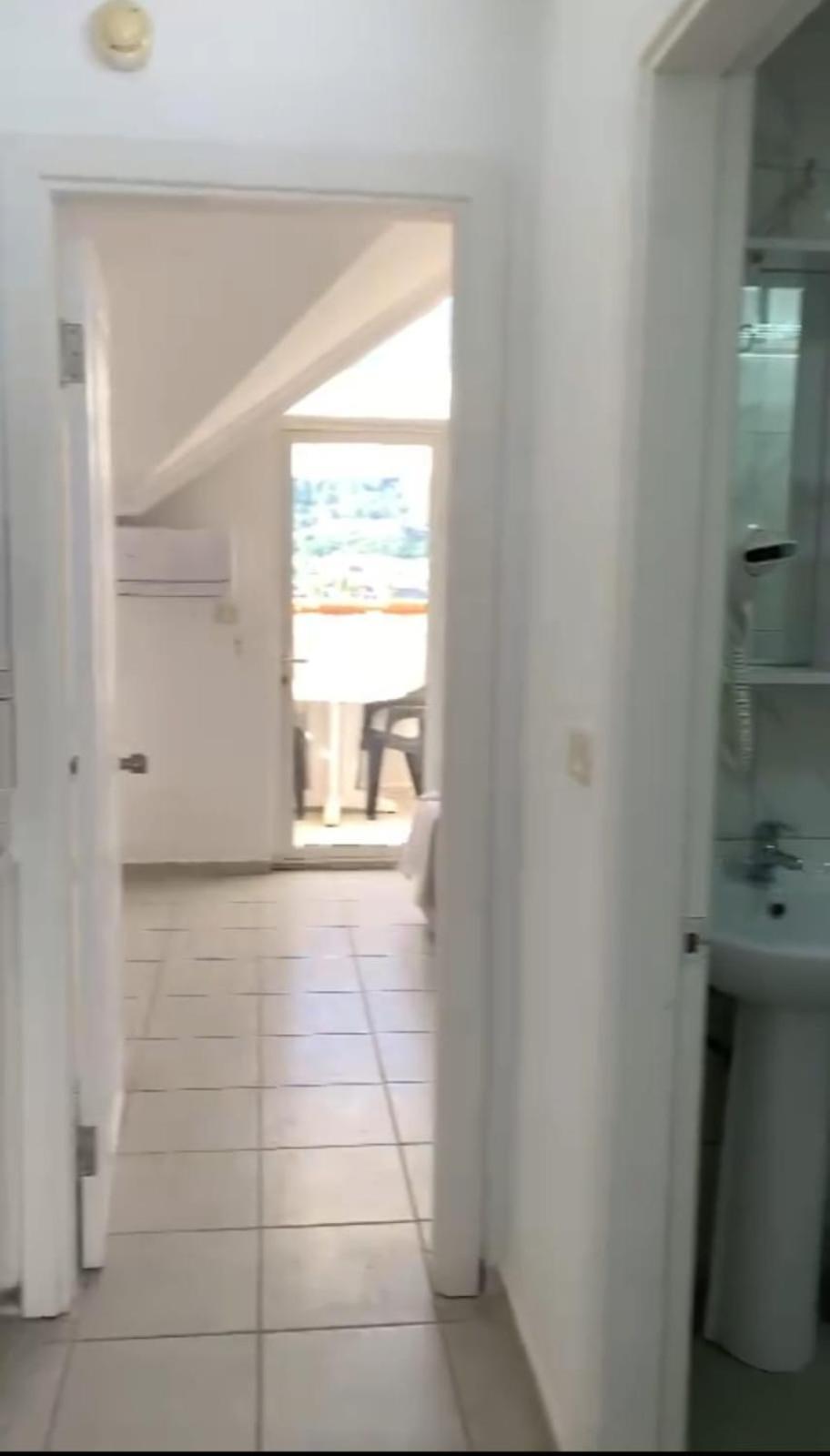 Sen Apart Turunç Bagian luar foto